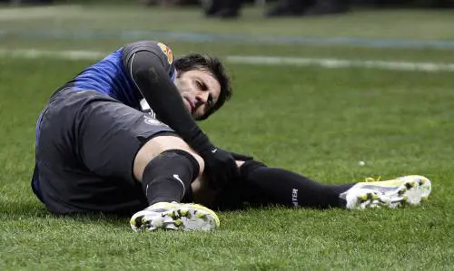 Infortunio di Milito Adesso la carriera a rischio per il Principe