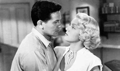 Una scena del film "Il postino suona sempre due volte"