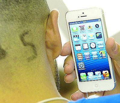 Iphone, morta fulminata Apple apre un'indagine