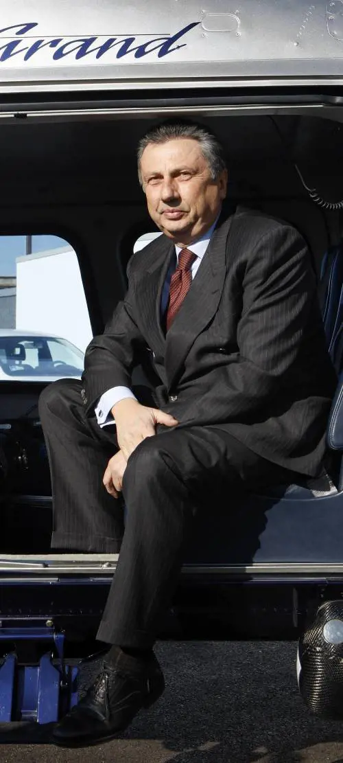 L'India annulla la commessa E Hollande è pronto a fregarci