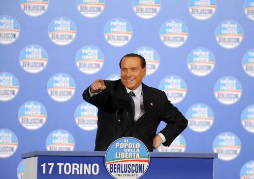 Berlusconi smaschera Grillo: "Pericolo per la democrazia"