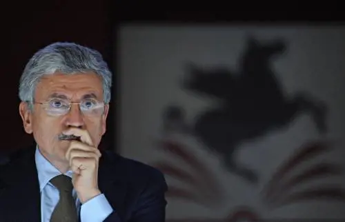 Massimo D'Alema alla presentazione del suo libro "Controcorrente"