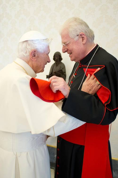 Papa Benedetto XVI ed il cardinale di Milano Angelo Scola
