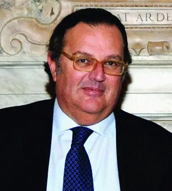 Cassinelli, il candidato animalista: «Più severi contro i maltrattamenti»