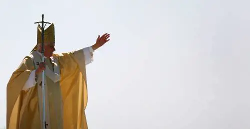 Un sogno: "Habemus Papam: Ratzinger"
