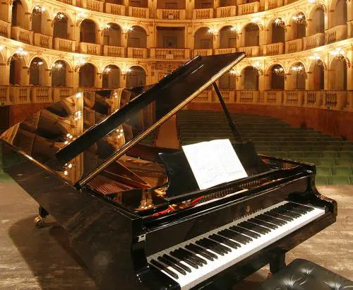 Viaggio nella terra di Verdi fra bel canto, arte e gastronomia