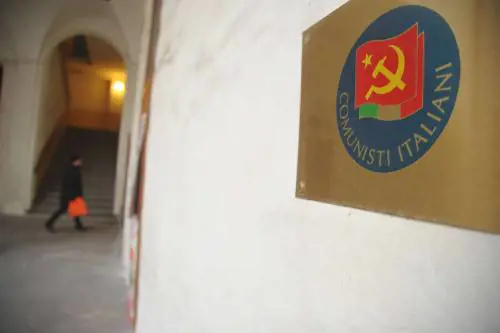 Fanno i comunisti coi soldi dei milanesi