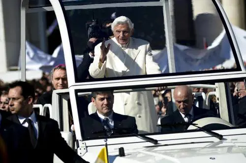 Il saluto di Benedetto XVI