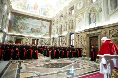Fretta per Pontefice e premier Col rischio caos addio vecchi riti