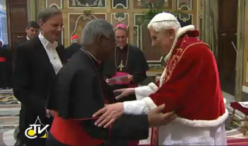 Rigato anello del Papa Non ancora decisa la data del Conclave