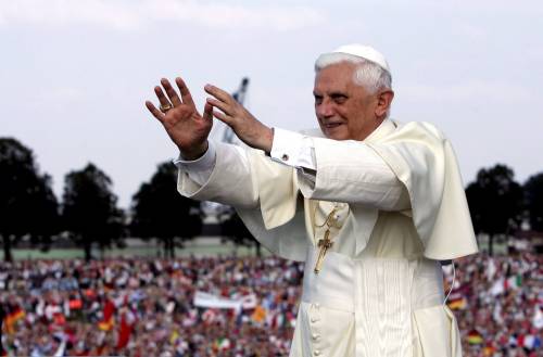 Benedetto XVI se ne va in volo "Ora sono solo un pellegrino"