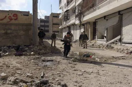 Siria, 200 morti ad Aleppo Espugnata Accademia polizia Assad: "Non mi dimetto"