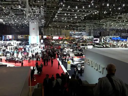 Coronavirus, annullato "Salone dell'auto" di Ginevra