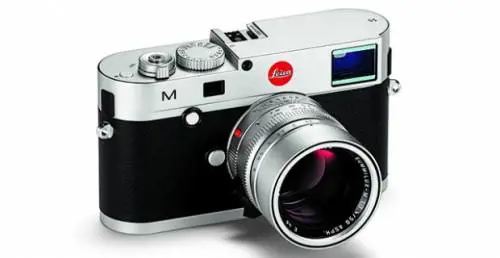 Uno scatto avanti nel lusso digitale: click per Leica