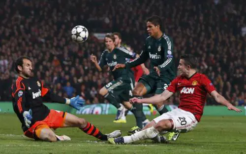 L'arbitro rovina Manchester United-Real Madrid. E Mourinho ringrazia