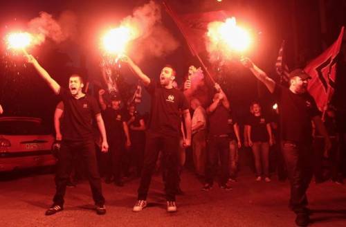Militanti di Alba Dorata a Salonicco dopo le elezioni del 2012