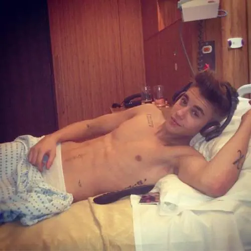 Malore per Justin Bieber: concerto sospeso a Londra