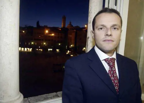 Veleni e sospetti, giallo sul suicidio Mps