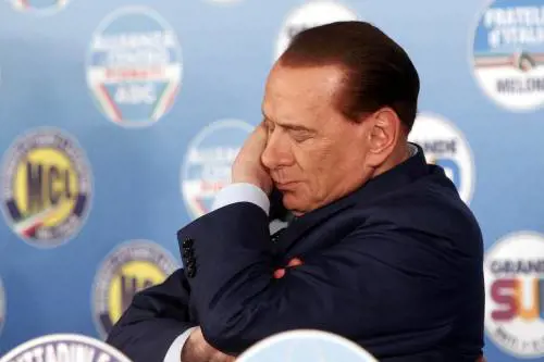 Visita fiscale, i medici contro il Cav: "Nessun impedimento"