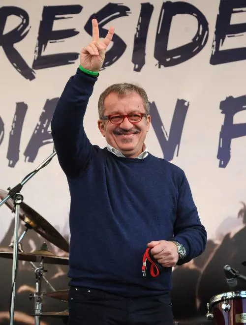 Ora il Carroccio è a un bivio: Maroni pronto a dimettersi