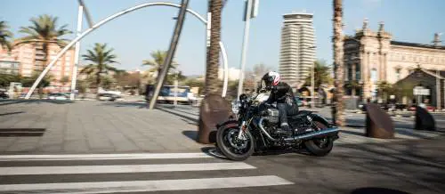 Moto Guzzi California 1400 Custom