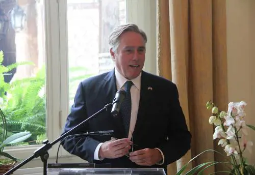 L'ambasciatore Usa ai giovani: "Agite come il M5S"