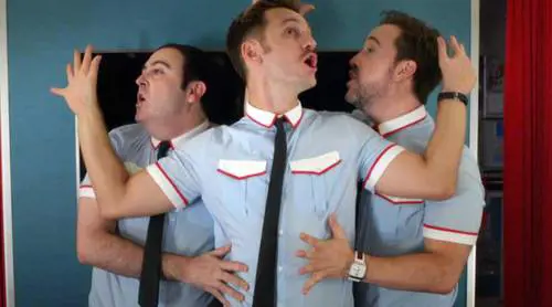 Una scena di "Gli amanti passeggeri" di Pedro Almodovar