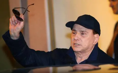 Berlusconi lascia il San Raffaele