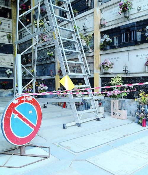 Un'inchiesta sui cimiteri di una Genova morente