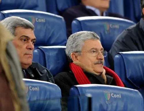 Parlamentari gratis allo stadio? Il Coni pone fine alla pacchia