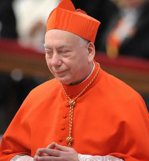 «Solo una Chiesa ricca aiuta i poveri»