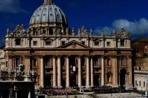 Vaticano, bilancio in positivo