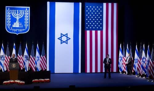 Obama ad Abu Mazen: "I palestinesi meritano un proprio stato"