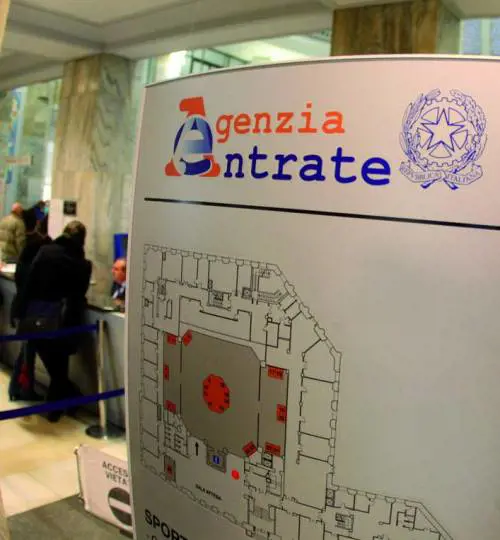 I Prof si rimangiano tutto. A luglio la stangata Tares