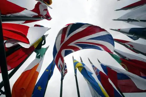 Ue: "Nessuna proroga all'Italia per il taglio del deficit"