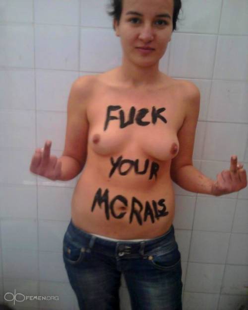 Le Femen lanciano la "Topless Jihad" 