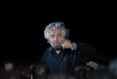 Grillo, le sparate e le sparatorie