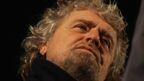Internet si ribella a Grillo e lo sommerge di «vaffa»
