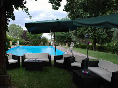 Il resort a 5 Stelle, luogo dell'incontro con Grillo