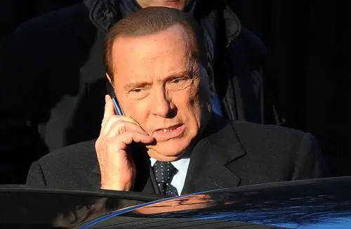 Congelato il faccia a faccia tra Berlusconi e Bersani