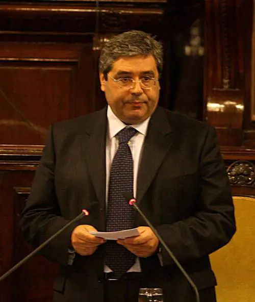 La politica, le contestazioni, i lapsus. Totò Cuffaro: "La Dc riparte dalla Sicilia"