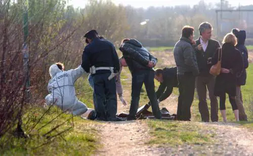 Udine, 67enne ucciso da due minorenni: "Ci stava per violentare, abbiamo reagito"