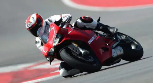 Prova Ducati 1199 Panigale R