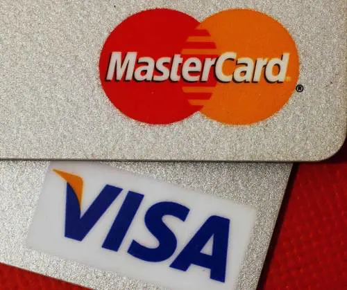 Visa e Mastercard, c'è il nuovo accordo: risarcimento per migliaia di utenti. Ecco come ottenerlo