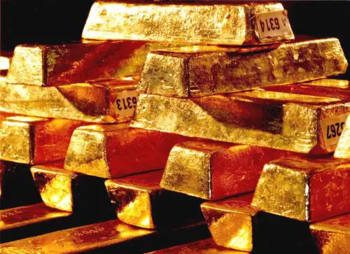 Oro in caduta: ecco cosa fare