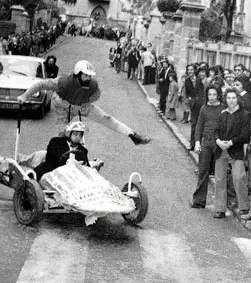 La corsa delle carrette che svegliava Savona