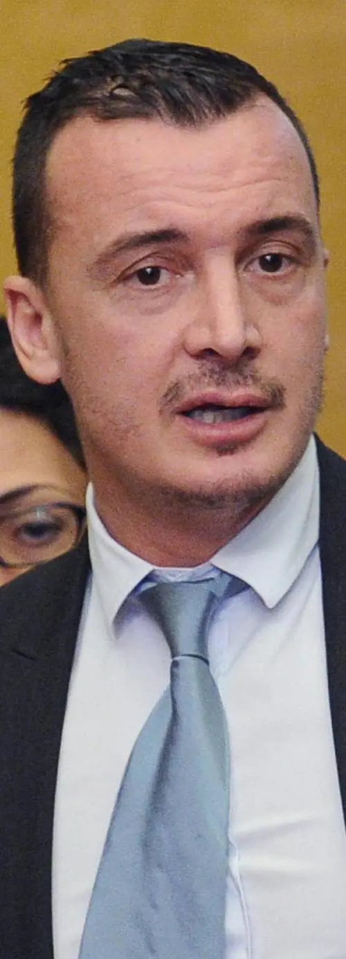 Dalla casa del reality  alla casa pagata da noi