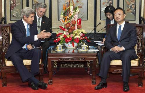 John Kerry e Yang Jiechi