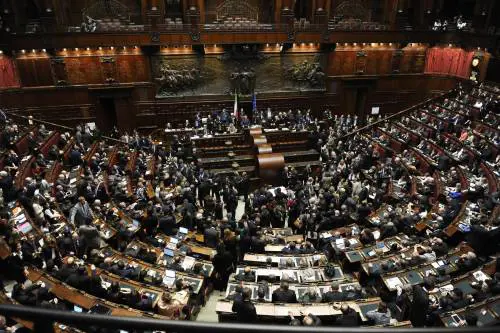 Se si andasse al voto oggi: ballottaggio Renzi-centrodestra. Fuori Alfano, Casini e Scelta civica