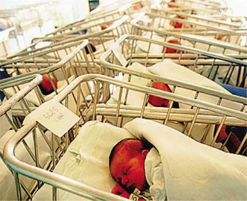 In coda per chiedere di non abortire
